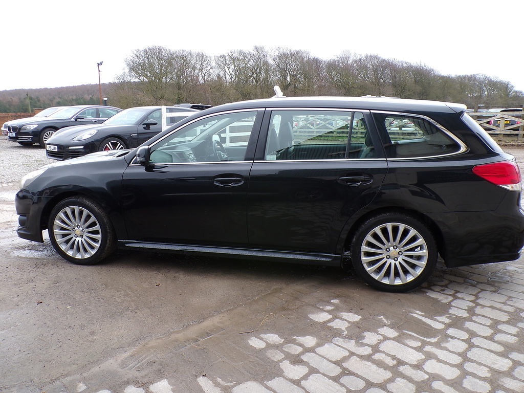 Subaru Legacy D Se Black #5
