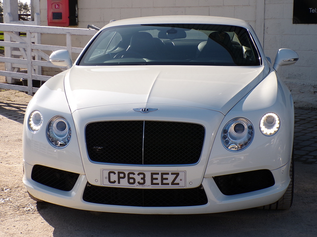 Bentley Continental Gt V8 Gt White #3