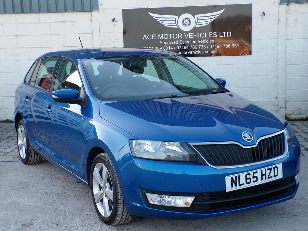 Skoda Rapid Spaceback Tdi Se Tech Blue
