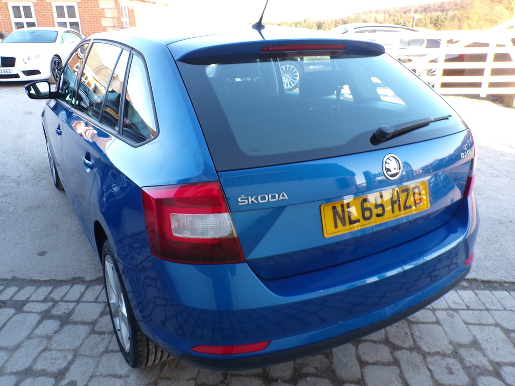Skoda Rapid Spaceback Tdi Se Tech Blue #6