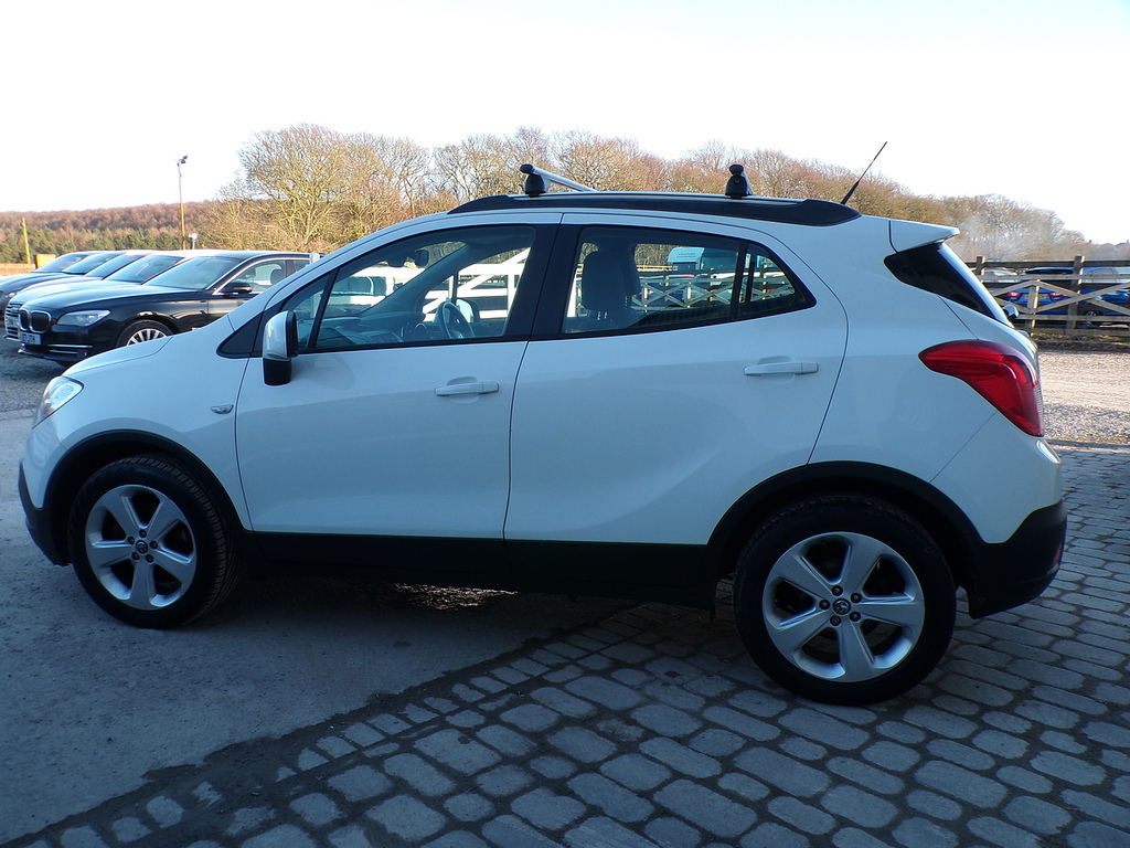 Vauxhall Mokka Cdti Exclusiv NG63VXF White #5