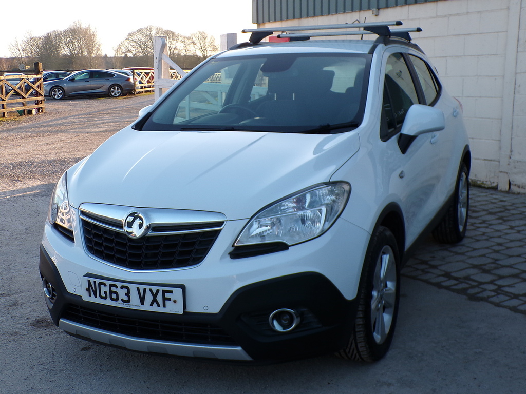 Vauxhall Mokka Cdti Exclusiv NG63VXF White #4