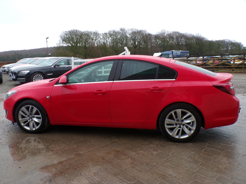 Vauxhall Insignia Cdti Sri Nav DV66UWJ Red #5