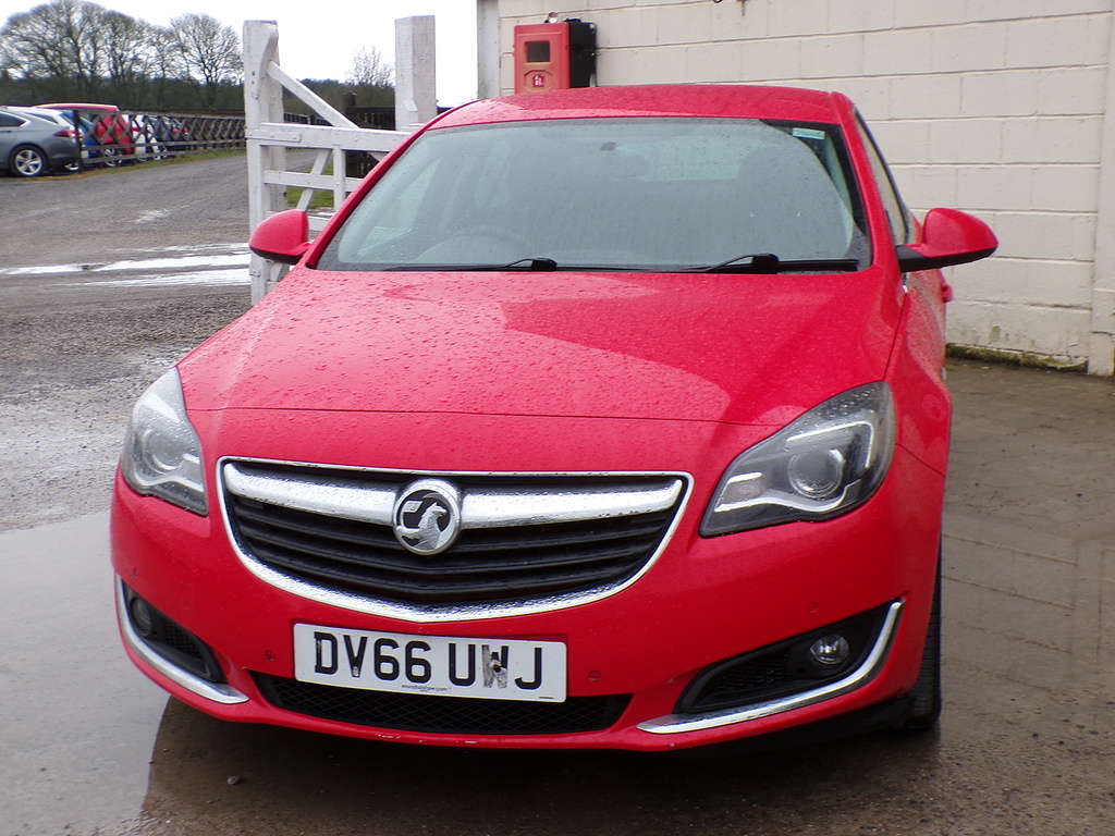 Vauxhall Insignia Cdti Sri Nav DV66UWJ Red #3