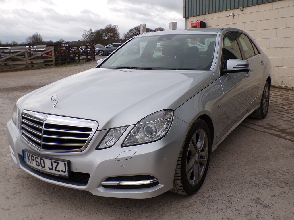 Mercedes-Benz E Class E250 Cdi Blueefficiency Avantgarde Silver #5