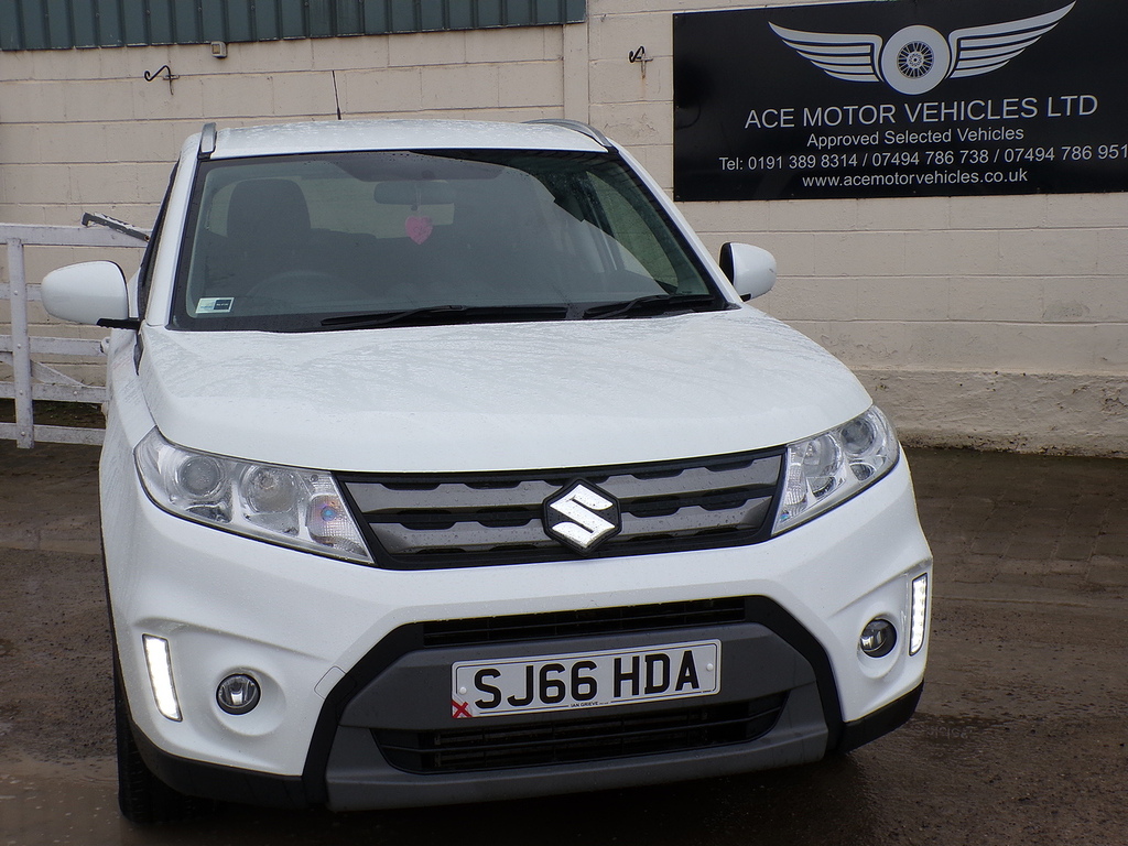 Suzuki Vitara Ddis Sz-t SJ66HDA White #2