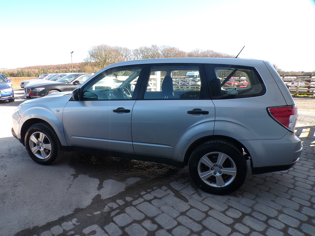 Subaru Forester D X BV13NVG Silver #5