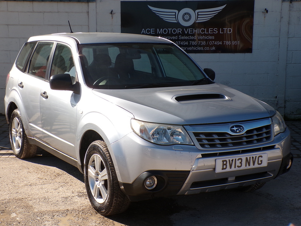 Subaru Forester D X Silver