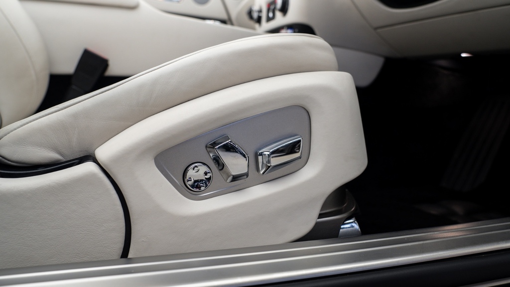 Rolls-Royce Dawn V12 Purple #27