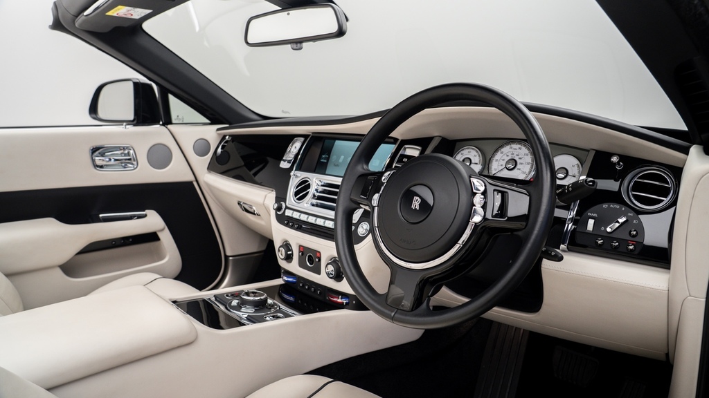 Rolls-Royce Dawn V12 Purple #24