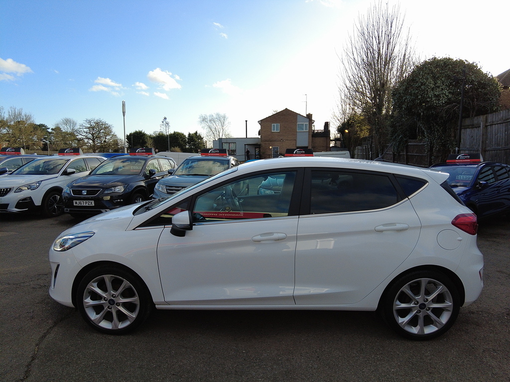 Ford Fiesta T Ecoboost Titanium YR67ERV White #6