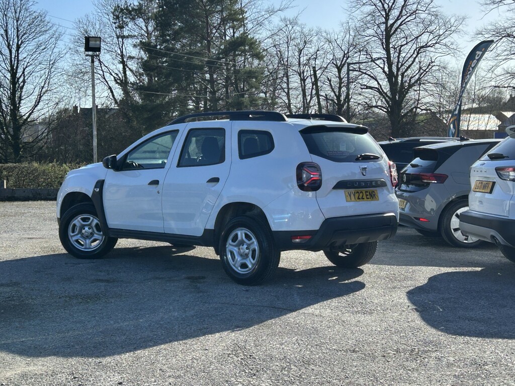 Dacia Duster 1.0 Essential Tce 90 4X2 My22 YY22ENR White #3