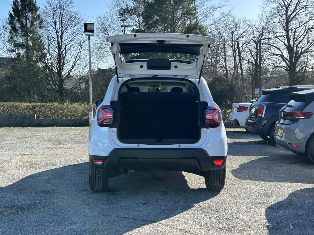 Dacia Duster 1.0 Essential Tce 90 4X2 My22 YY22ENR White #5