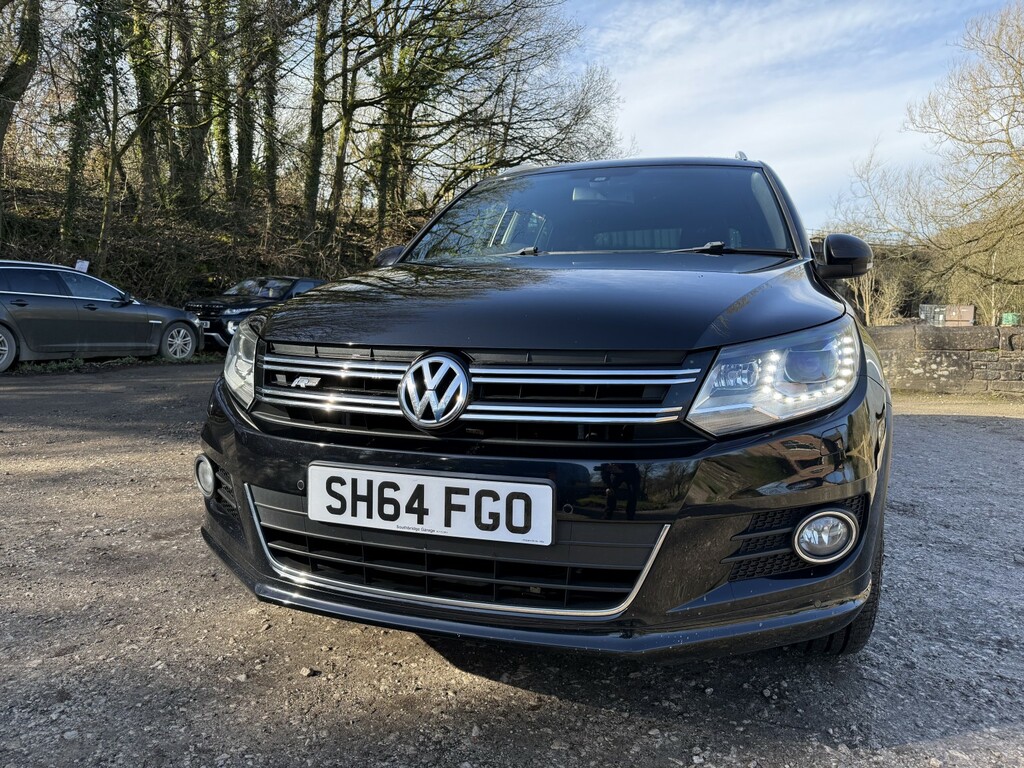 Volkswagen Tiguan 2.0 Tdi Bluemotion Tech R-line SH64FGO Black #4
