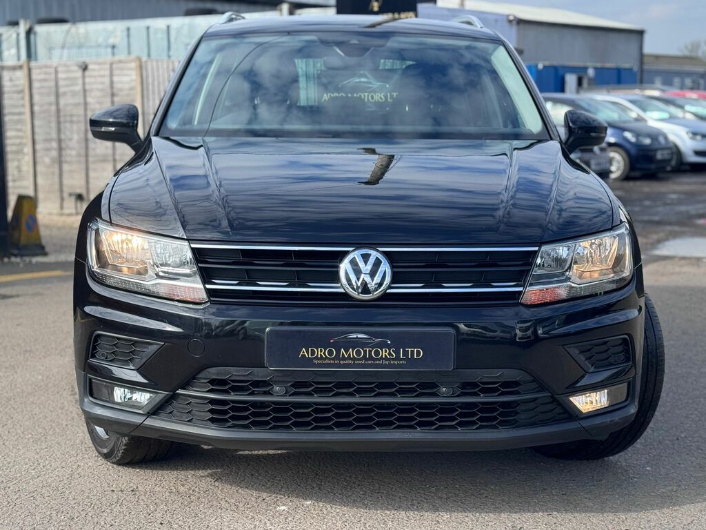 Volkswagen Tiguan Suv  Black #4