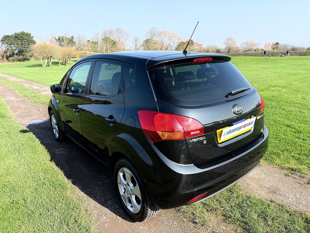 Kia Venga Crdi Ecodynamics 3 Black #5