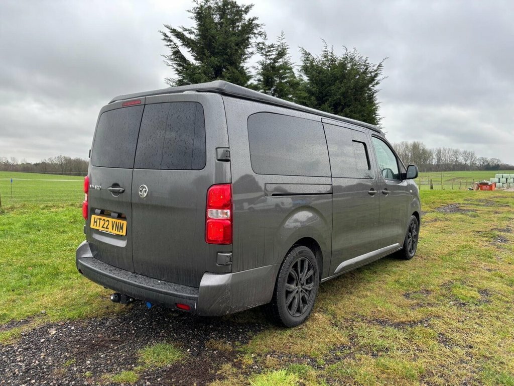 Vauxhall Vivaro 1.5L Sportive 6Dr HT22VNM Grey #4