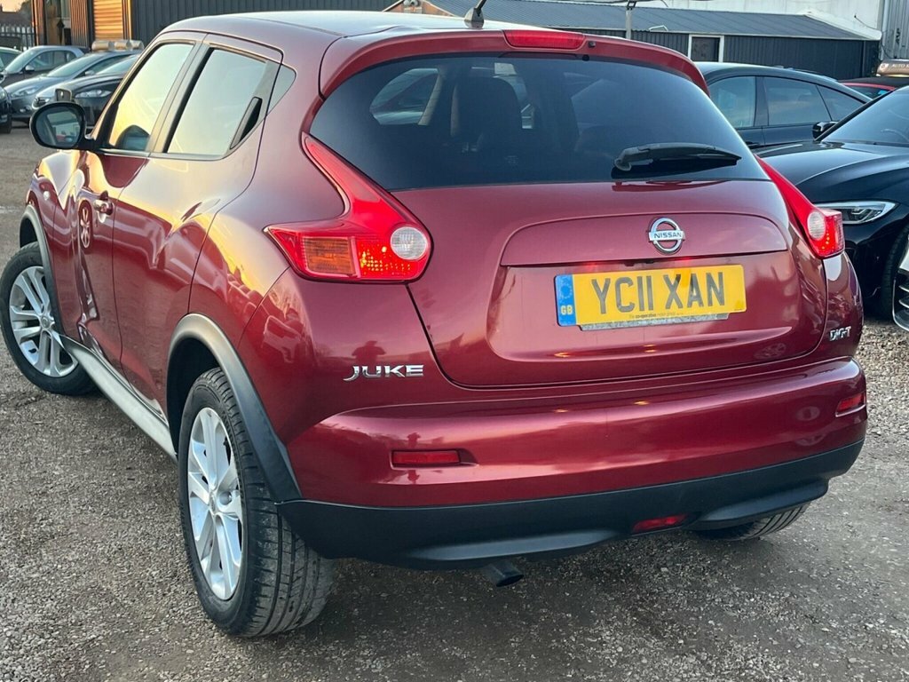 Nissan Juke Suv Red #4