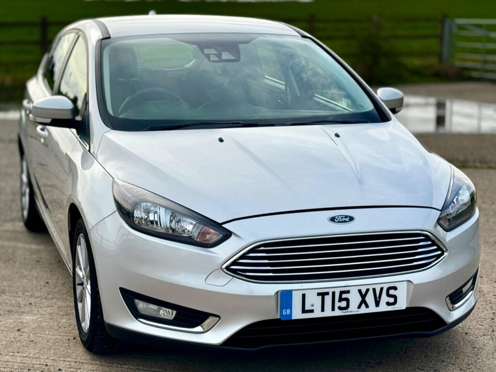 Ford Focus Hatchback LT15XVS Silver #5