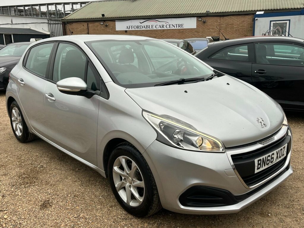 Peugeot 208 Hatchback BN66XOZ Silver #3
