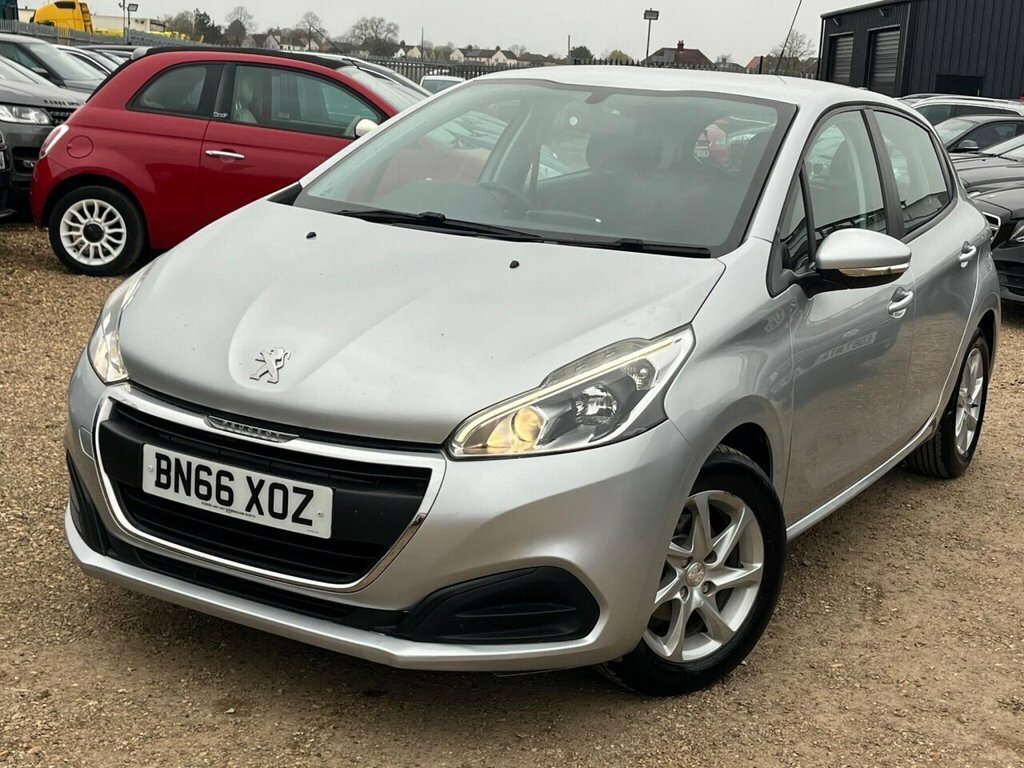 Peugeot 208 Hatchback BN66XOZ Silver #2