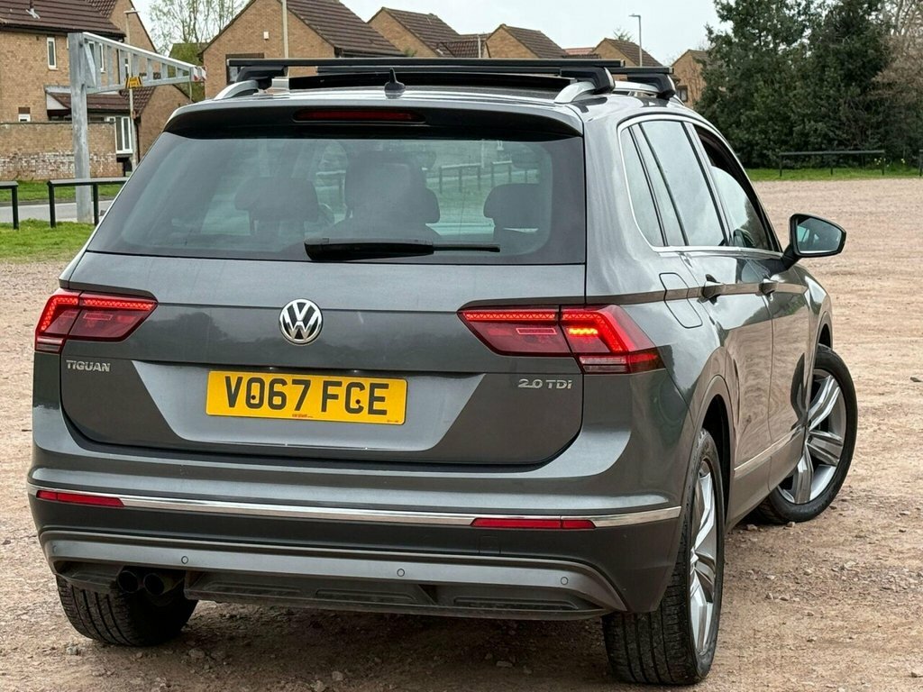 Volkswagen Tiguan Suv VO67FCE Grey #4