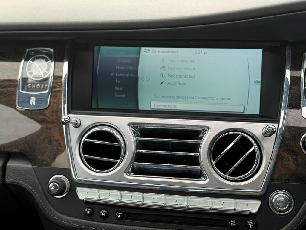 Rolls-Royce Ghost Saloon Silver #61