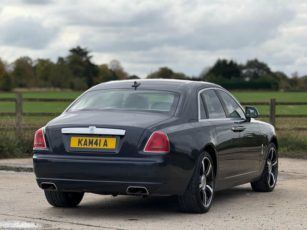 Rolls-Royce Ghost Saloon Silver #11