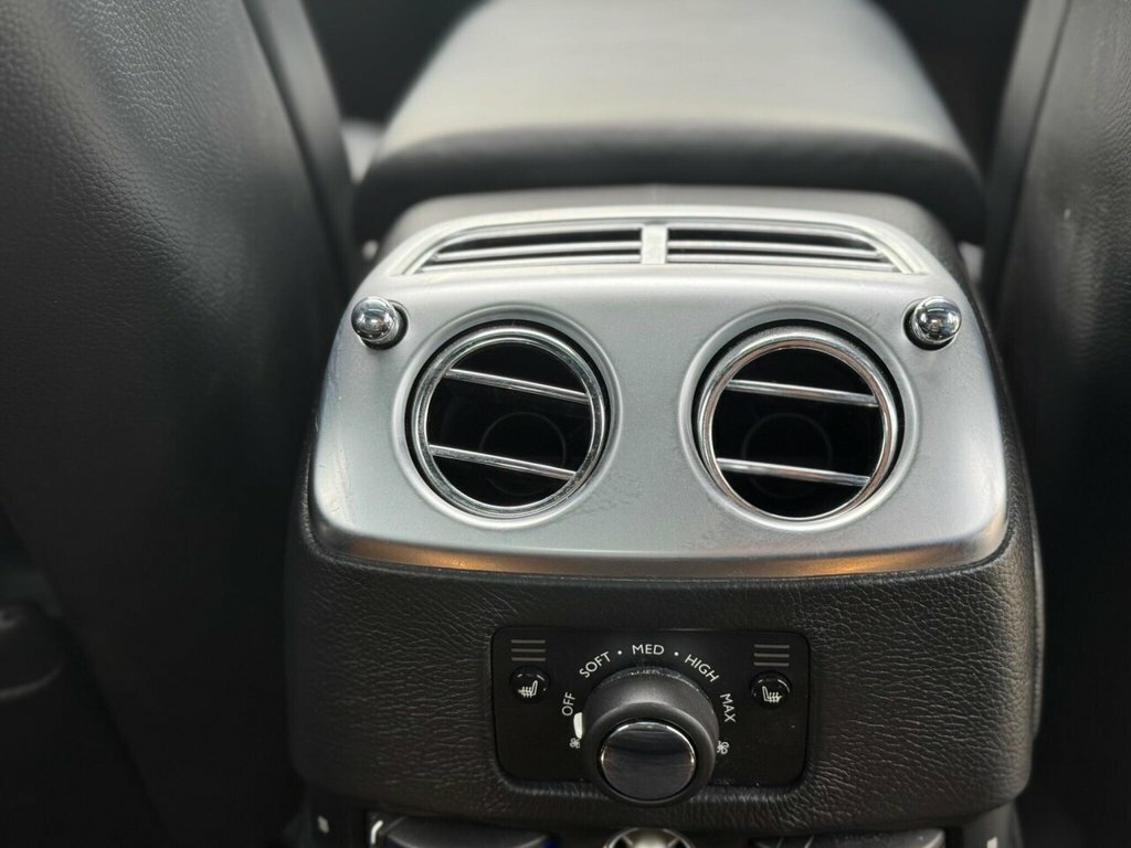 Rolls-Royce Ghost Saloon Silver #35