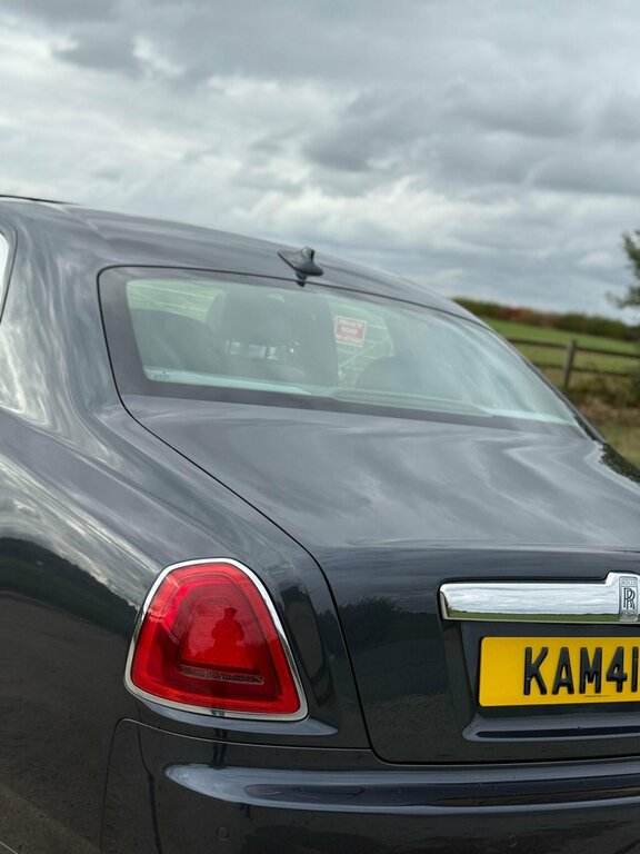 Rolls-Royce Ghost Saloon Silver #71