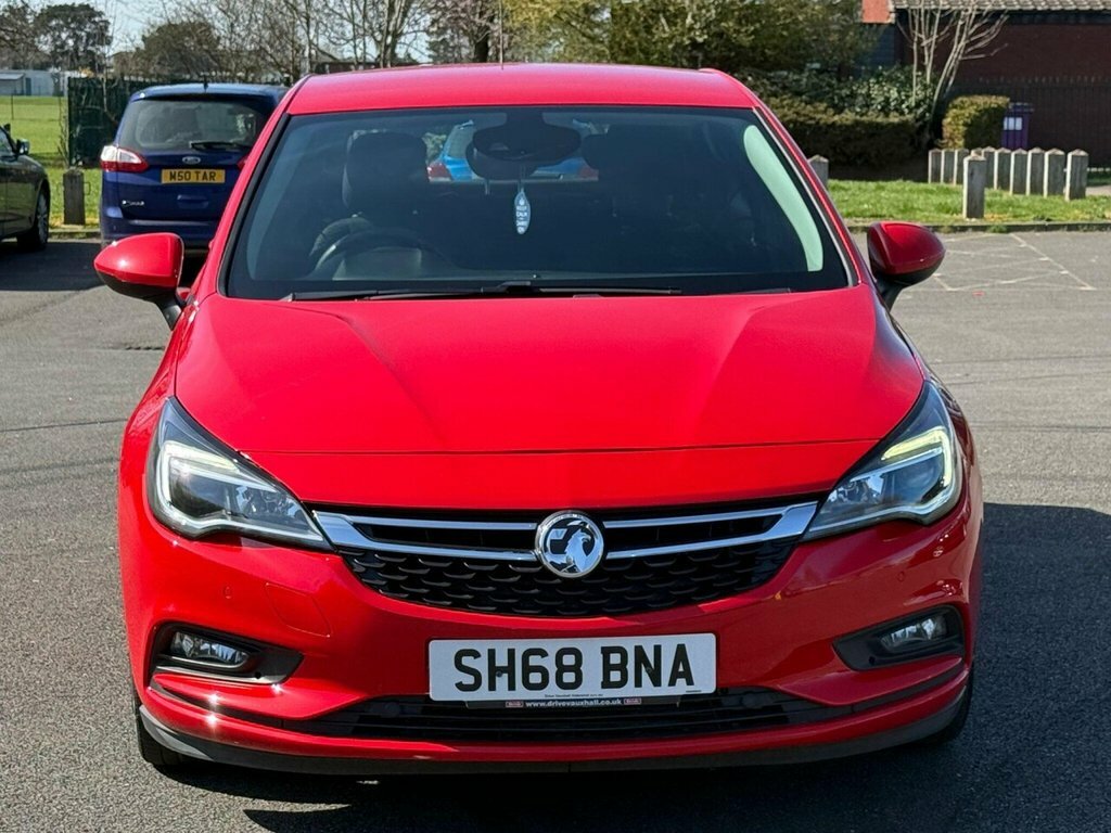 Vauxhall Astra Hatchback SH68BNA Red #2