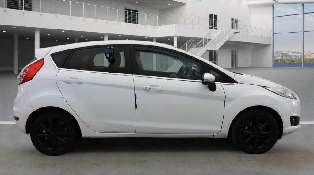Ford Fiesta Titanium X YK14RXT White #6