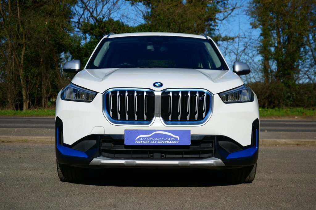 BMW iX1 Suv KF23VGL White #4