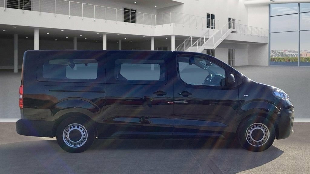 Vauxhall Vivaro Mpv DY71HGE Black #5