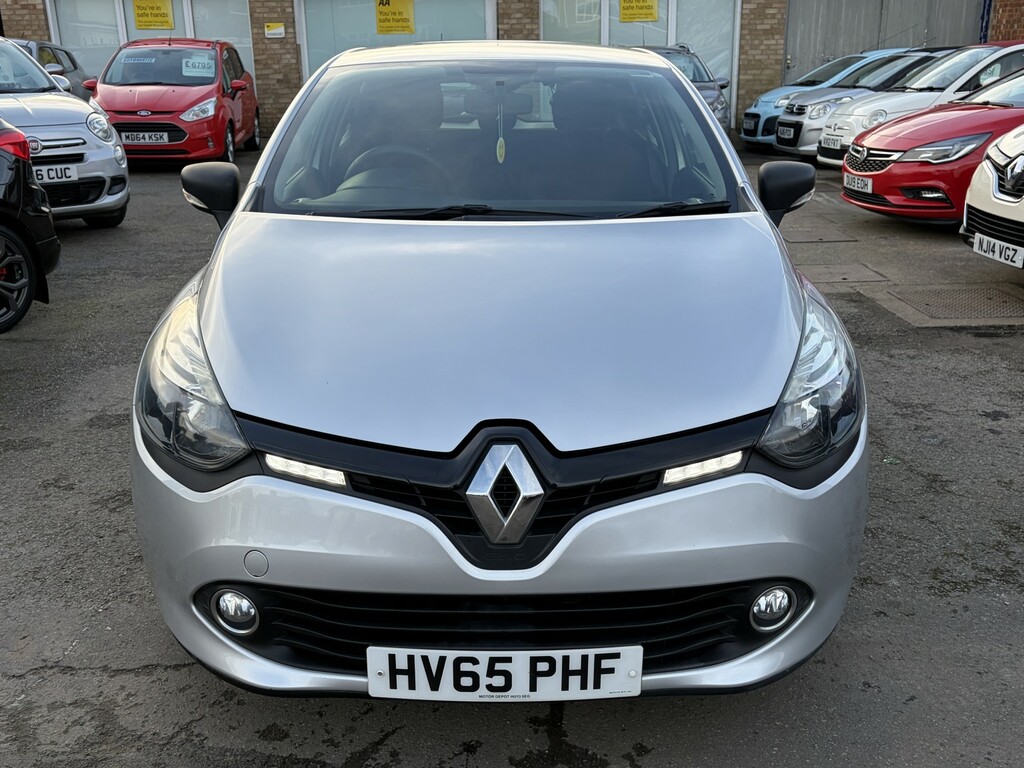Renault Clio Hatchback 1.2 Play 1.2 16V 75 2015 HV65PHF Silver #2