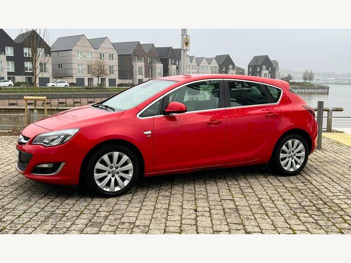 Vauxhall Astra 1.6 16V Elite Euro 5 CK64NCY Red #4