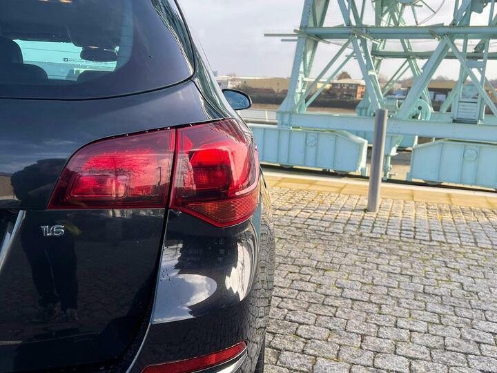 Vauxhall Astra 1.6 Elite Sports Tourer Euro 5 RE14XBP Black #5