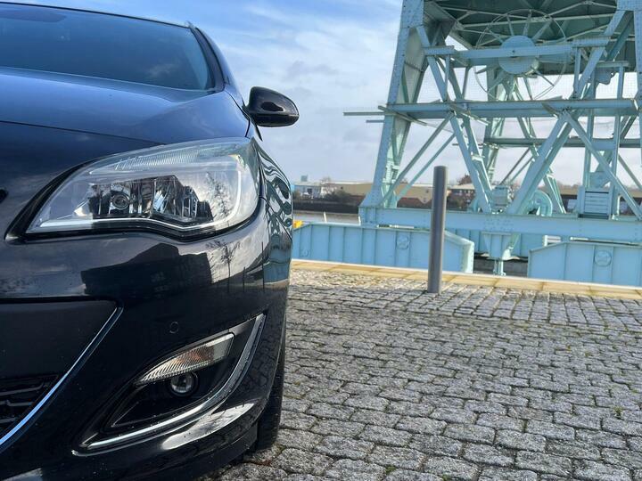 Vauxhall Astra 1.6 Elite Sports Tourer Euro 5 RE14XBP Black #4