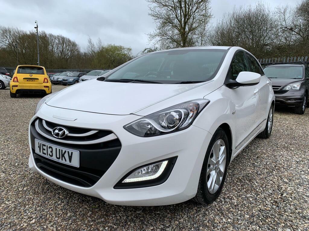 Hyundai I30 1.6 Crdi Blue Drive Edition Euro 5 S S White