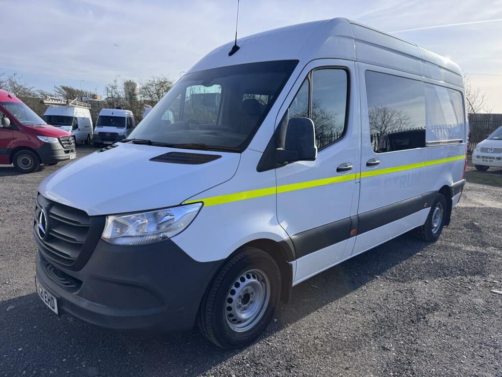 Mercedes-Benz Sprinter 315 Welfare Van. Toilet. 63K. Crew Van 7 Seats. Rw White