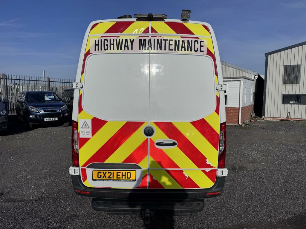 Mercedes-Benz Sprinter 315 Welfare Van. Toilet. 63K. Crew Van 7 Seats. Rw GX21EHD White #4