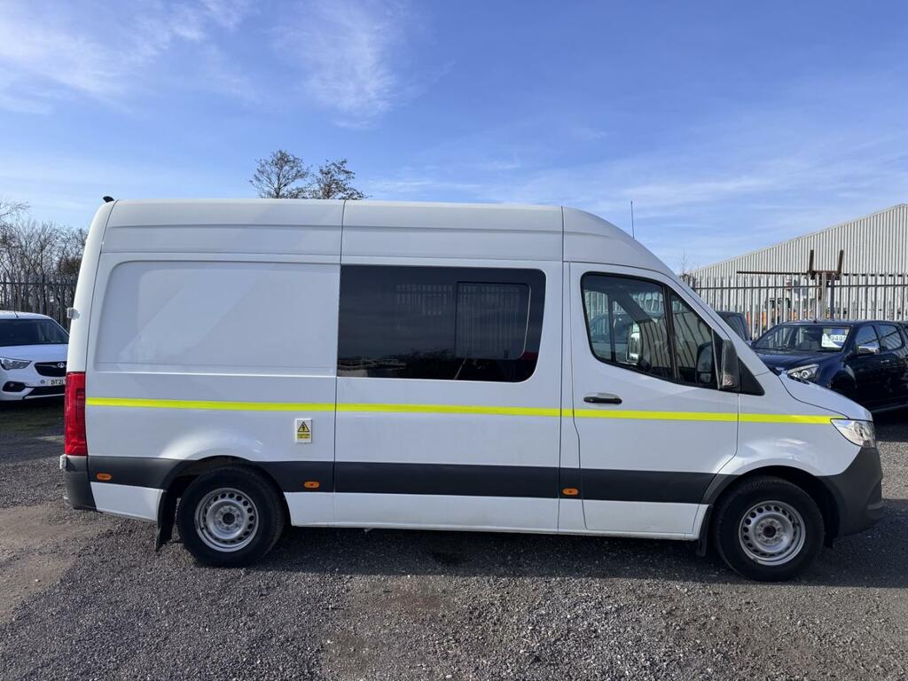 Mercedes-Benz Sprinter 315 Welfare Van. Toilet. 63K. Crew Van 7 Seats. Rw GX21EHD White #6