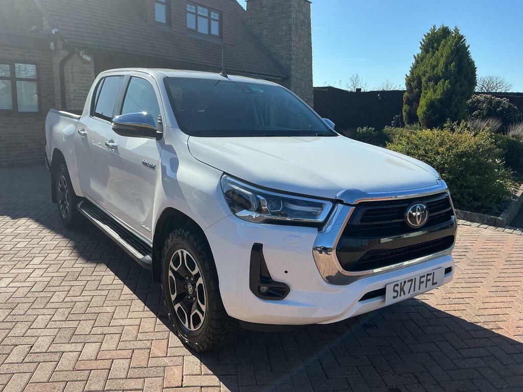Toyota HILUX 2.4 D-4d Invincible 4Wd Euro 6 S S White