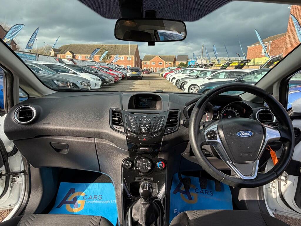 Ford Fiesta Hatchback 1.25 Zetec Euro 6 201515 CN15XFW White
