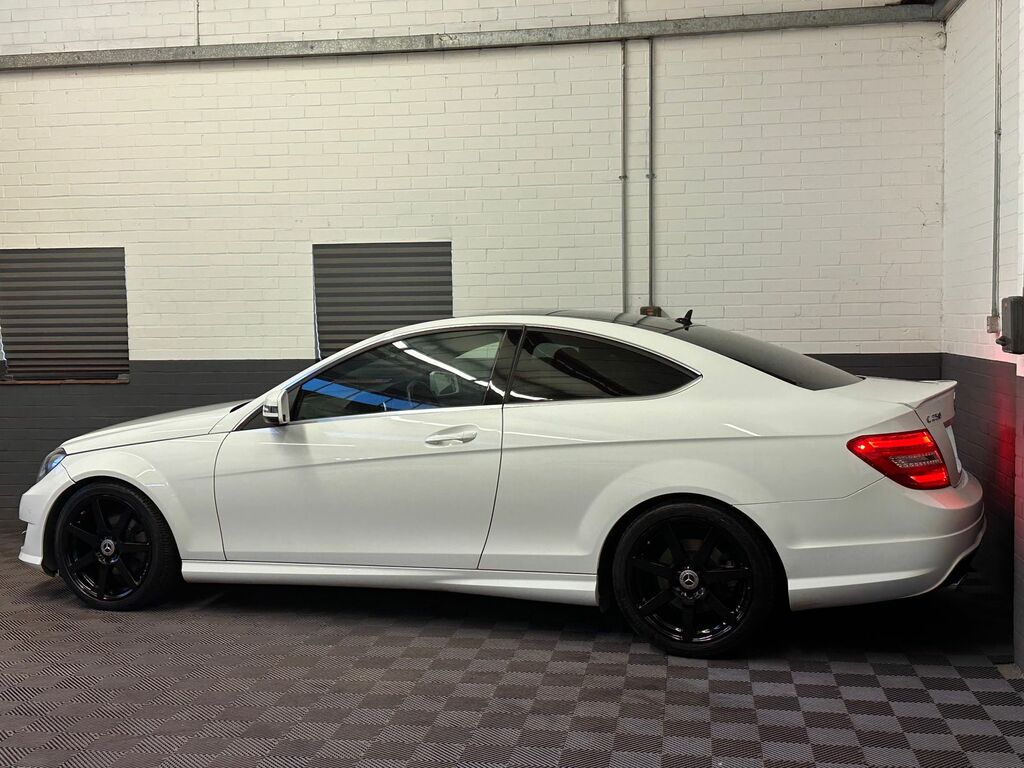 Mercedes-Benz C Class 2.1 C250 Cdi Amg Sport Edition Coupe G- WF64MJJ White #5