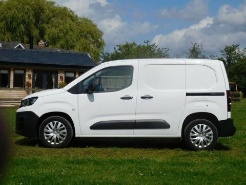 Peugeot Partner 1.5 Partner Professional MK20NZD White #6