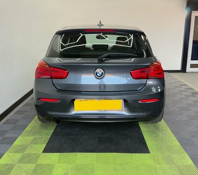 BMW 1 Series 1.5 118I Sport Hatchback SD66YHC Grey #4