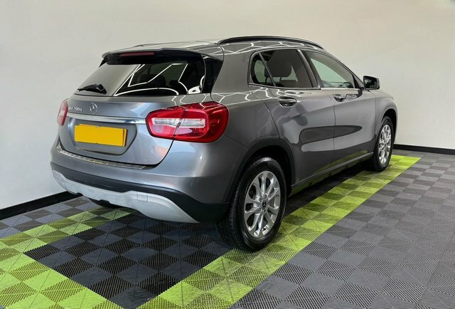 Mercedes-Benz GLA Class 2.1 Gla200d Se Suv PN67YZD Grey #2