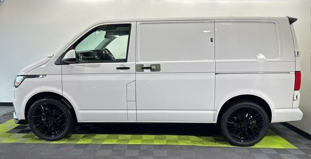 Volkswagen Transporter 2.0 Tdi T32 Startline DL70TVK White #5