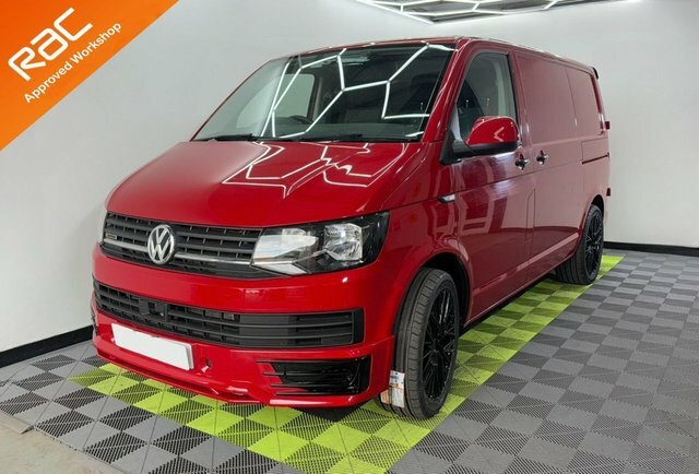 Volkswagen Transporter 2.0 Tdi T32 Bluemotion VF19RVE Red